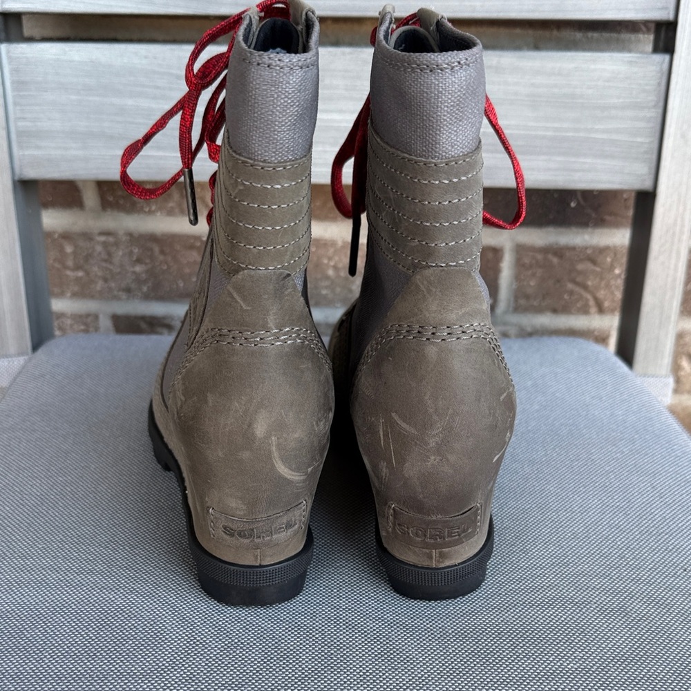 Sorel Lexie Women's Gray and Red Lace-Up Boots - Picture 7 of 11